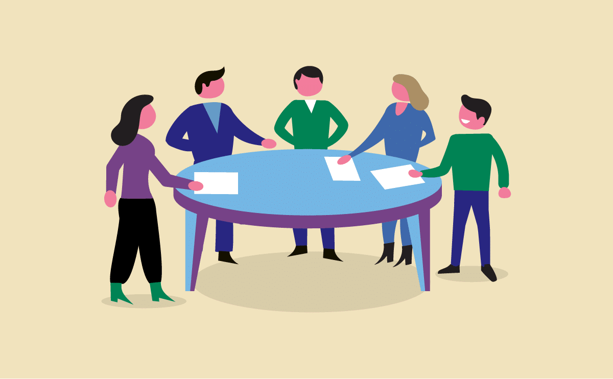 tekening van tafel met 5 personen die aan de tafel staan